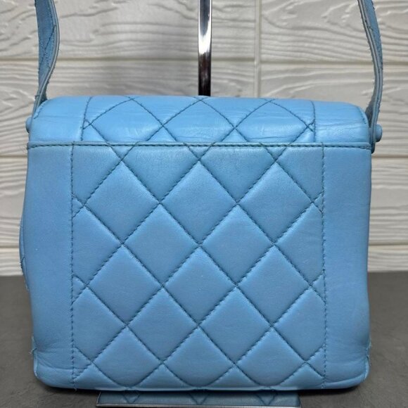 CHANEL 24K Vintage Flap Bag Lambskin Leather Quilted Chain Purse Blue - Picture 4 of 15